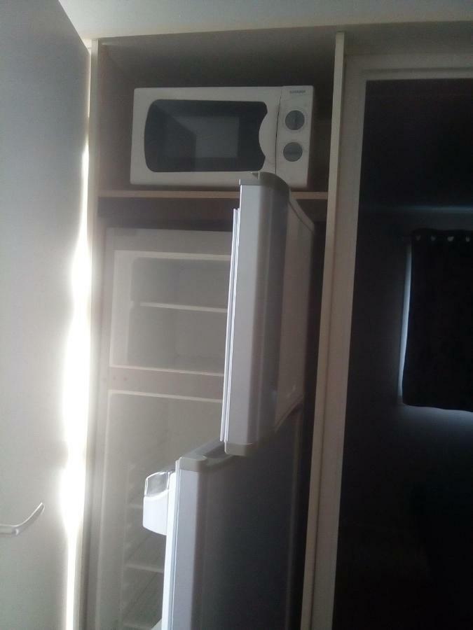 Mobil Home Camping Les Salins De La Gardiole *